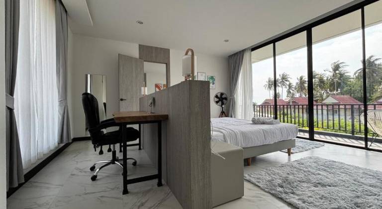 Villa with pool & jacuzzi — photo 2