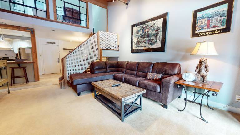 Condo with sauna, hot tub & BBQ | Mountain view — photo 2