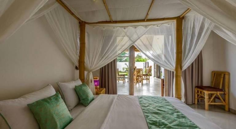 Manava Villa - 2 bd, infinity pool & tropical garden - Uluwatu — photo 2