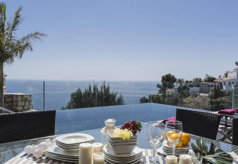Villa 'Blanca' with Sea View, Wi-Fi and Air Conditioning — photo 4