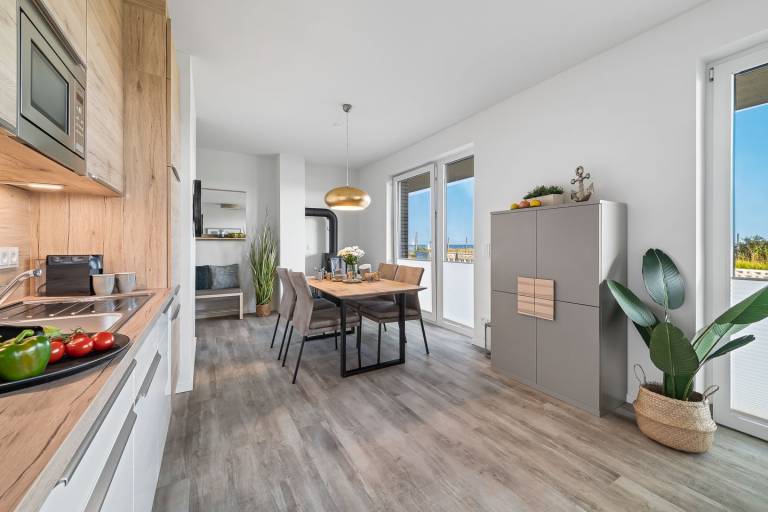 "BeachTerraceThree" Ferienwohnung am Strand: Sonnenterrasse, Sauna & Meerblick in Flensburg