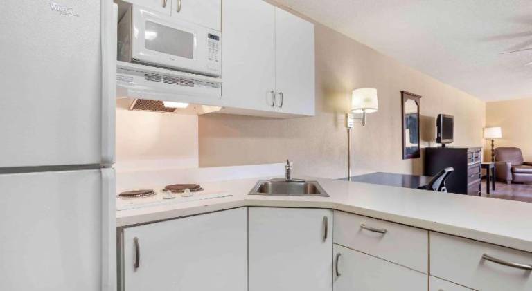 Extended Stay America Suites - Somerset - Franklin — photo 2