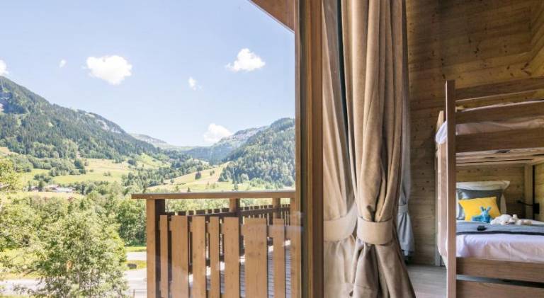 Chalet with garden, sauna & patio — photo 5