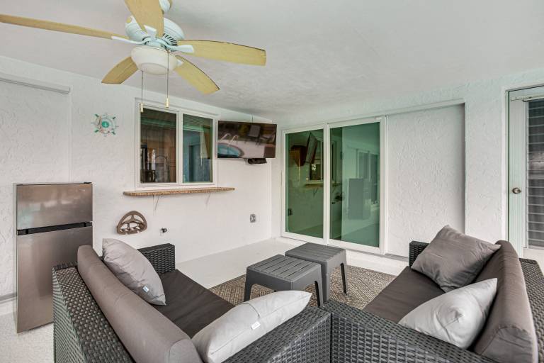 Swim, Hike & Golf: Family Gem in Cape Coral! — photo 4