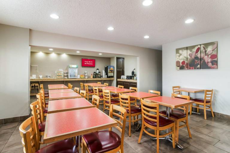 Red Roof Inn Albuquerque - Midtown — photo 3