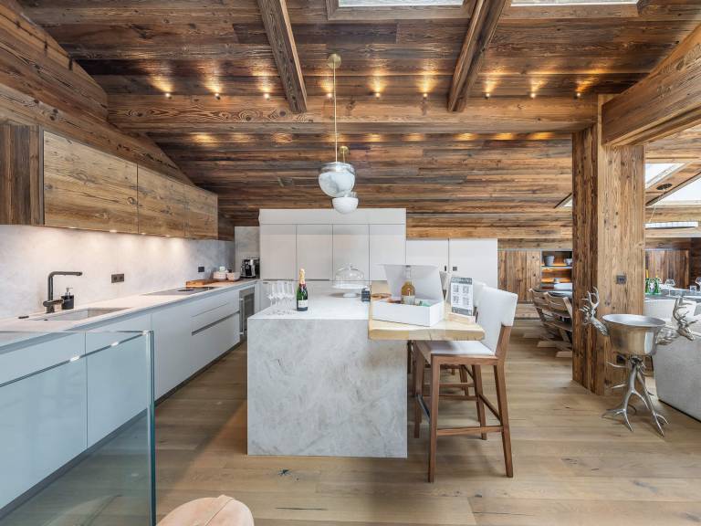 Apartment with pool in Megève