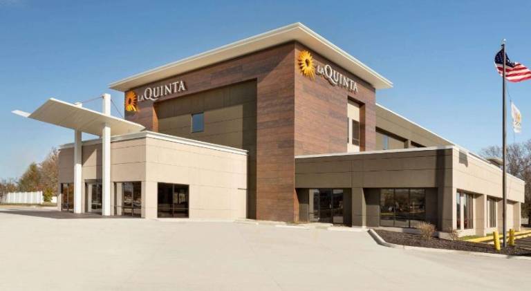 La Quinta Inn & Suites by Wyndham St Louis Route 66 in Fenton, MO