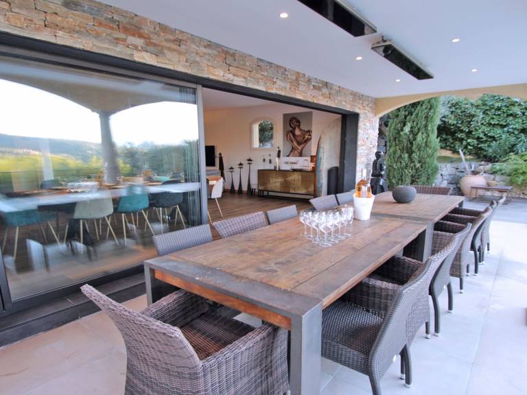 House with yard, terrace & barbecue — photo 3