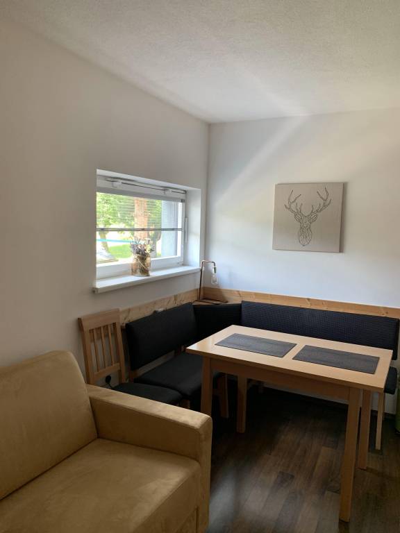 Rental apartment with patio — photo 4