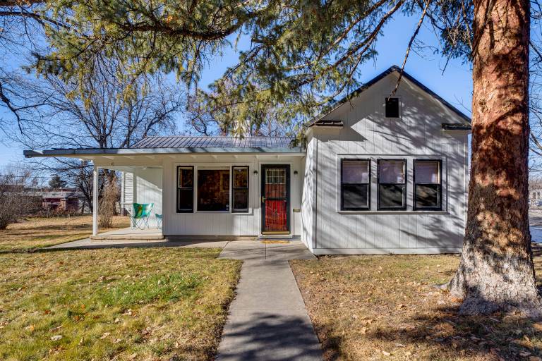 1 Blk to Main St! Crystal Connection Montrose Home — photo 3