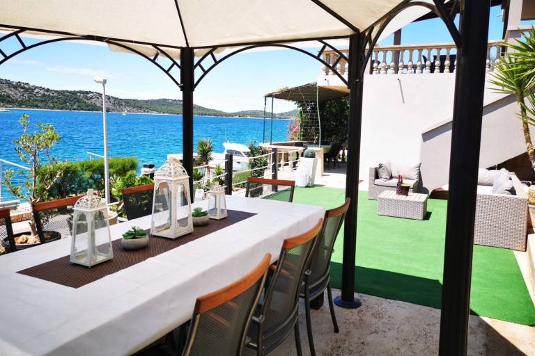 Apartman  Otok Kaprije
