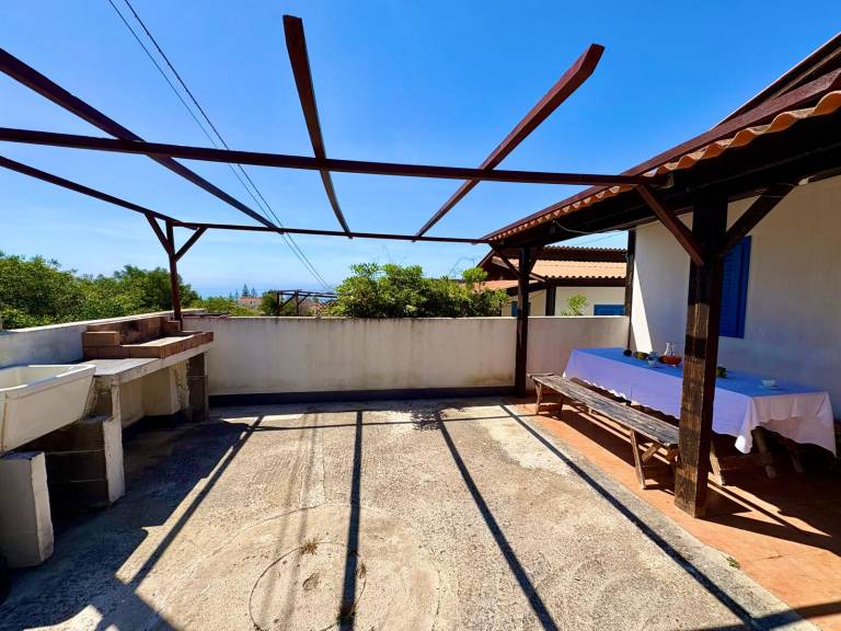 House with patio, BBQ & garden — photo 5