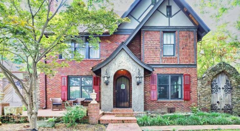House with pool | Pets are welcome — photo 4