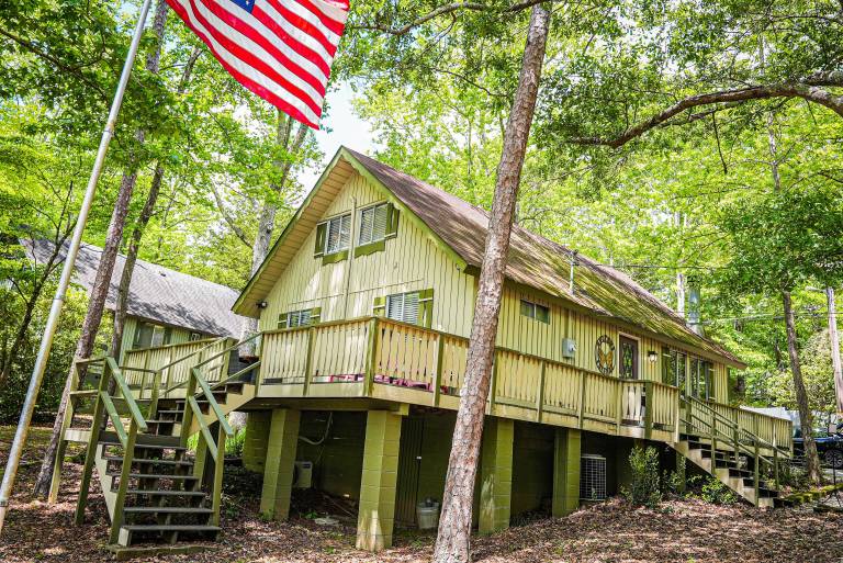 Chalet Pine Mountain
