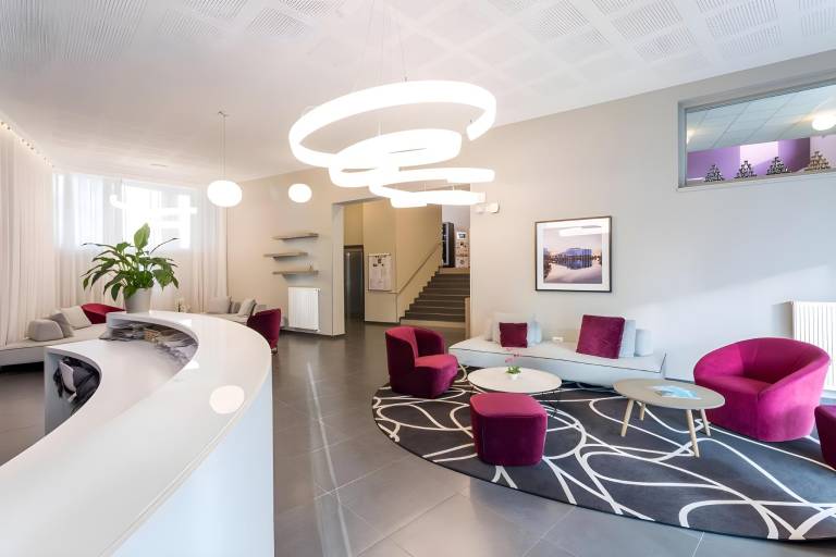 Serviced apartment with pool | Dogs allowed — photo 2