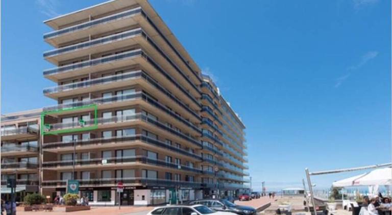 Pleasant holiday apartment with pool | Next to the beach | Pets are welcome in Middelkerke