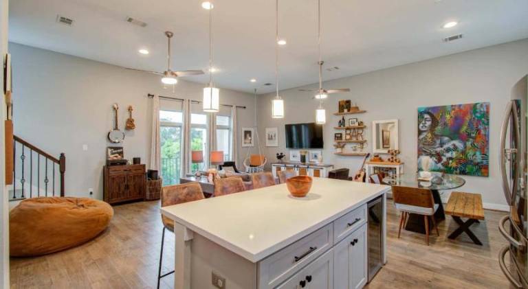 Vacation home with 3 rooms for 9 persons in Houston, TX
