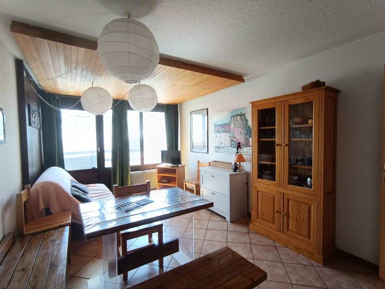 Holiday apartment with 2 rooms for 6 persons — photo 2