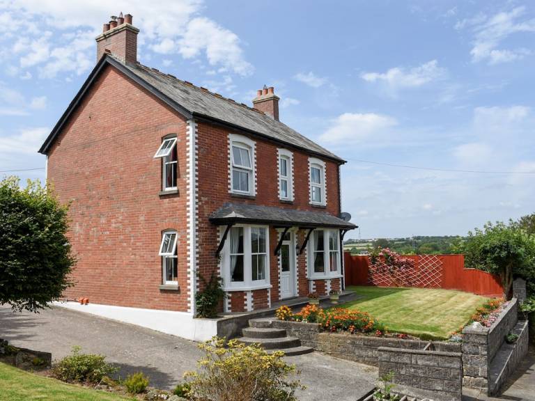 House  Holsworthy