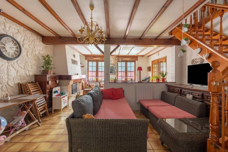 Big house with BBQ, patio & garden | Pets allowed — photo 3