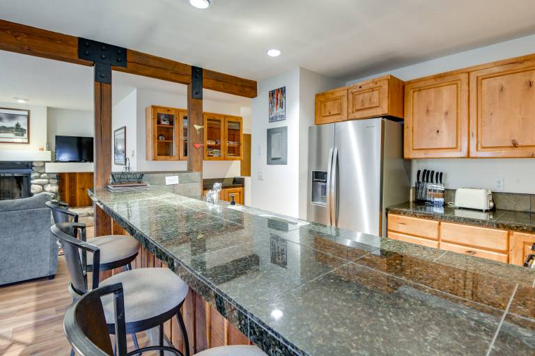 Ketchum Condo w/ Deck < 1 Mi to Sun Valley Resort! — photo 5