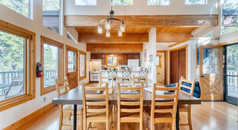 House with patio & grill — photo 3