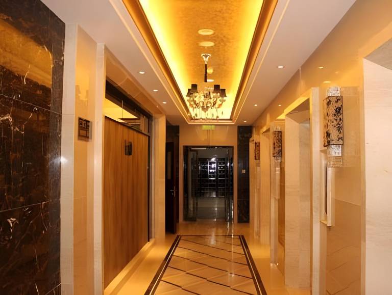 Serviced apartment with sauna, garden & jacuzzi — photo 3
