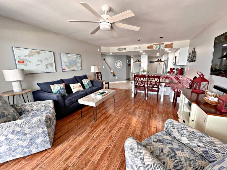 Condo with pool | Beach view — photo 3