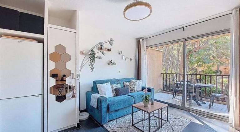 Wonderful apartment with barbecue & pool | Dogs allowed in Bandol