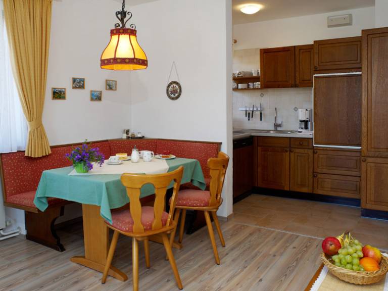 Ferienwohnung mit Hund in Groissenbach, Bayern, Deutschland