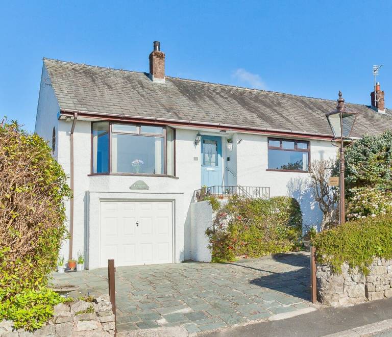 Cottage Grange-Over-Sands
