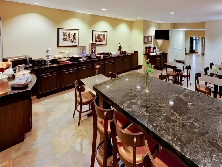 MainStay Suites Addison-Dallas — photo 5