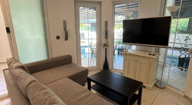 Fully equipped villa with garden, grill & jacuzzi | Dogs allowed — photo 2