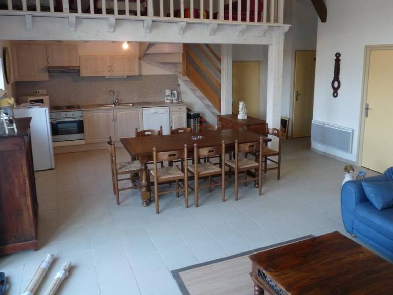 Wonderful vacation home with barbecue, heated pool & patio | Pets are welcome — photo 5