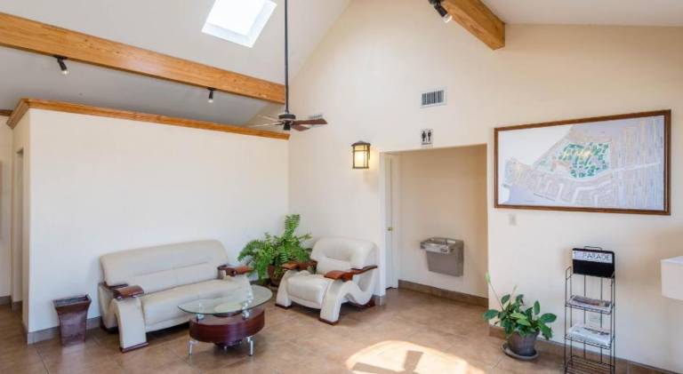 Vacation home with pool & jacuzzi — photo 5