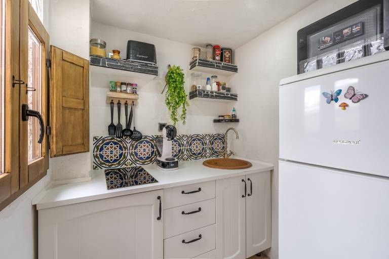 Holiday apartment with fast internet & patio | Mountain view — photo 5