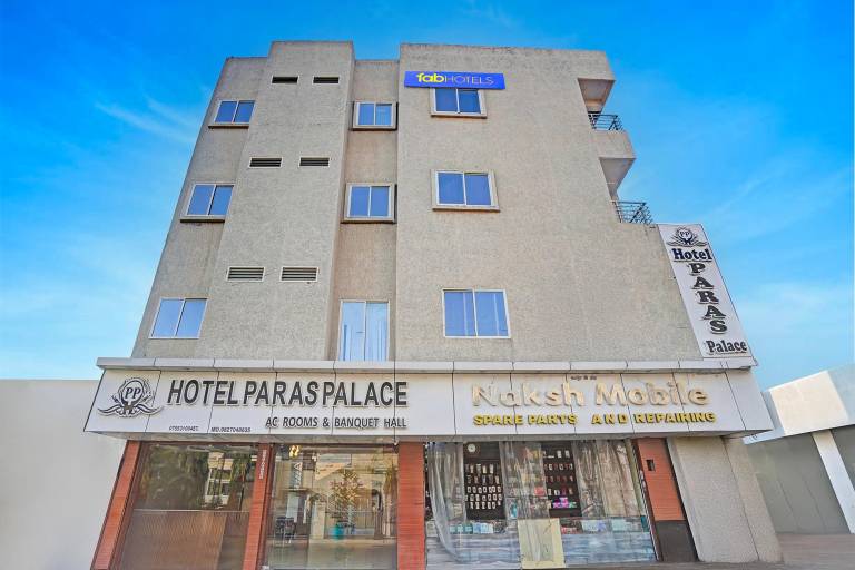 FabHotel Paras Palace Sant haridas railway station