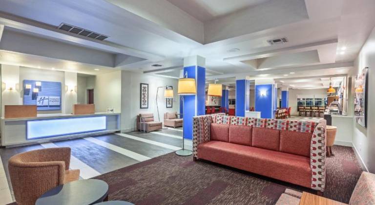 Holiday Inn Express Hotel and Suites Shreveport South Park Plaza By IHG — photo 4