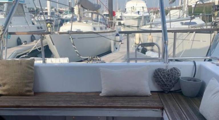 Boat with 1 room for 2 persons — photo 4