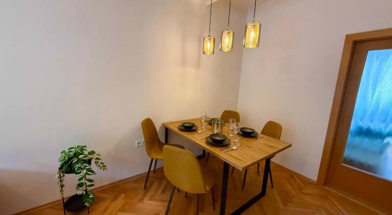 Ravine Apartments - Parking — photo 4