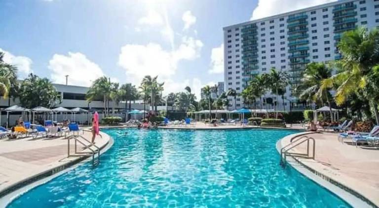 Dream Beach Room Free Parking - 02227 — photo 3