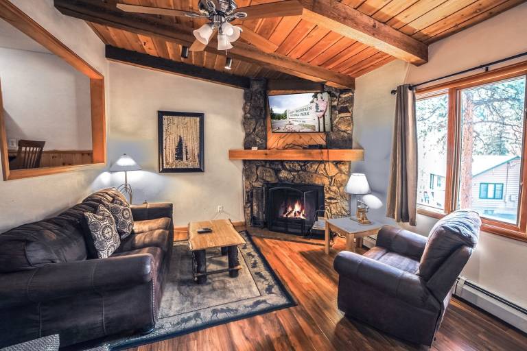 Family-oriented cabin with private pool & patio | Pets are welcome in Estes Park, CO