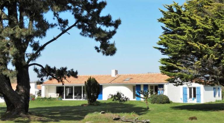 Villa for 10 persons in Saint-Gilles-Croix-de-Vie