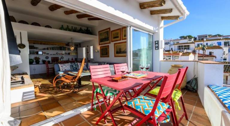 Fully equipped vacation home with patio | Next to the beach | Good for workation | Pet-friendly — photo 5