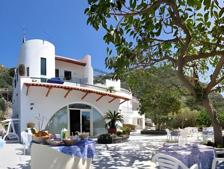 Hotel Maronti in Ischia