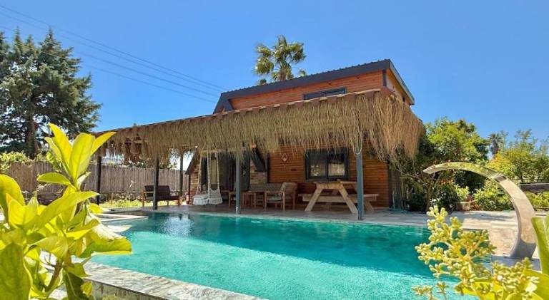 Fully equipped beautiful villa with hot tub, BBQ & patio | Perfect for remote work | Pets are welcome in Mugla