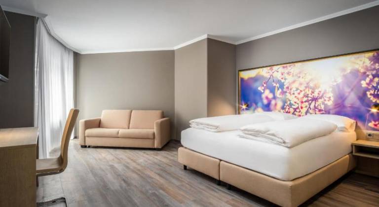 AWA Hotel-NEW in Munich
