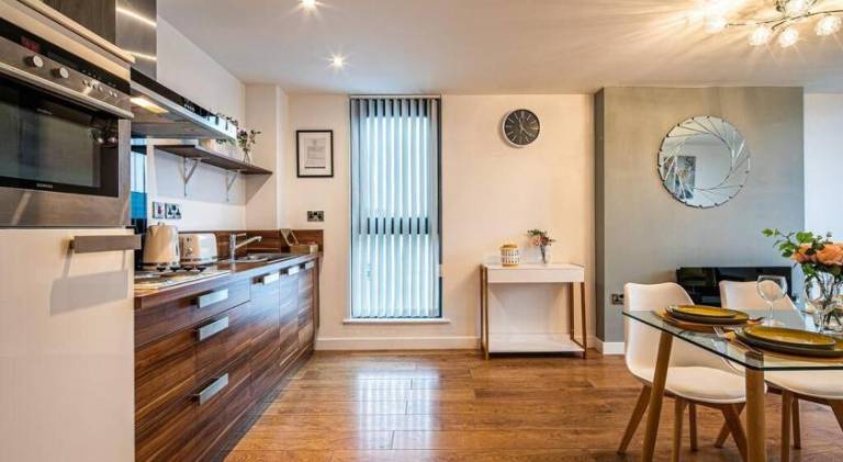 Apartment with 2 rooms for 5 persons in Sheffield
