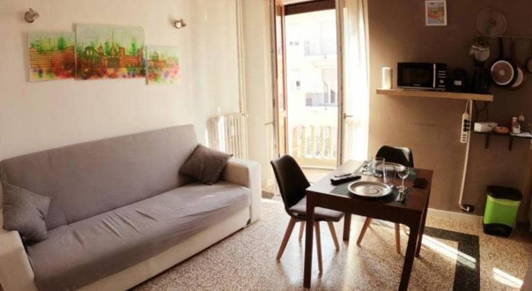 Holiday apartment with 1 room for 3 persons in Turin