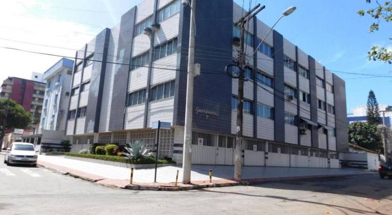 Holiday apartment with 2 rooms for 8 persons in Guarapari